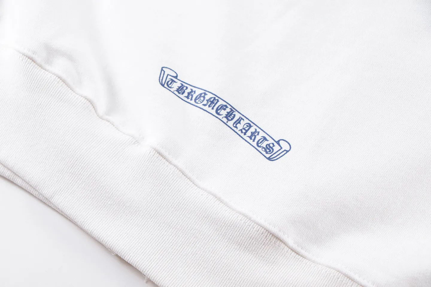 P290 Chrome Hearts Chrome Hearts Slogan Full Sleeve Cardigan Sweater Size: SMLXL Color: White